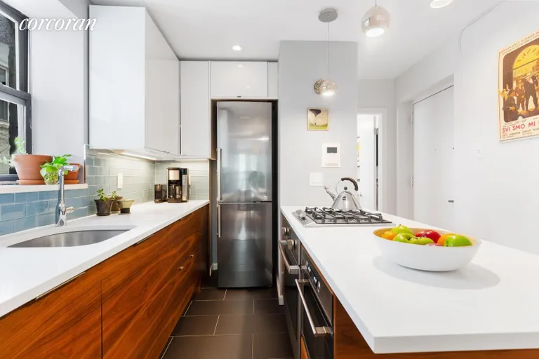 New York City Real Estate | View 147 South Oxford Street, 3B | Kitchen | View 5