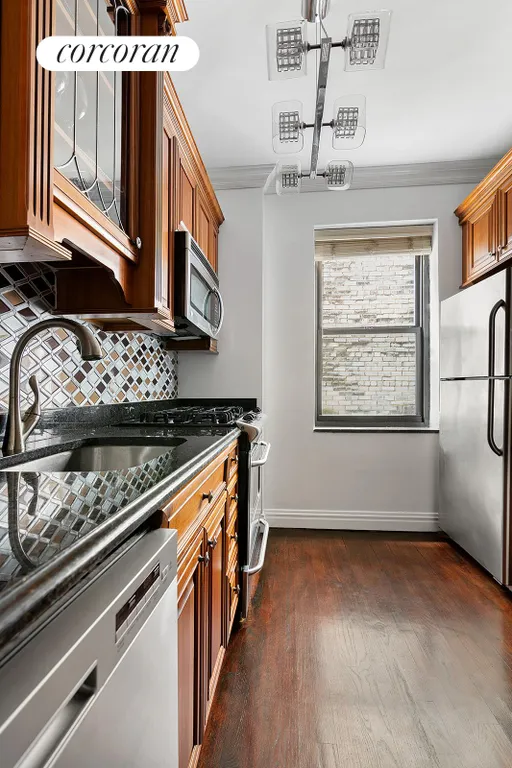 New York City Real Estate | View 225 East 74th Street, 1A | Kitchen | View 3