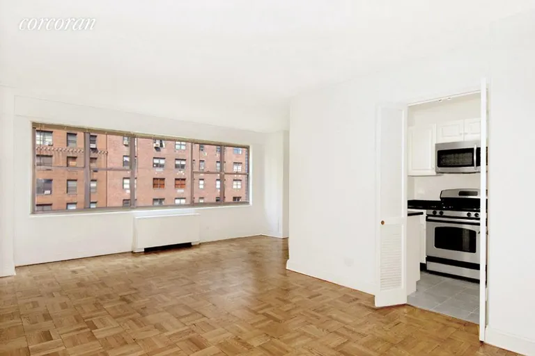 New York City Real Estate | View 230 East 79th Street, 16C | room 1 | View 2