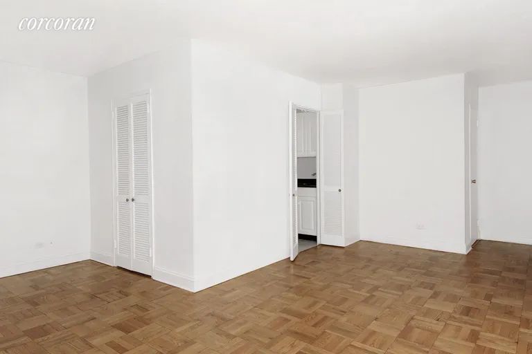 New York City Real Estate | View 230 East 79th Street, 16C | room 2 | View 3