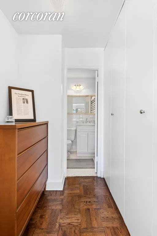 New York City Real Estate | View 301 East 75th Street, 11J | room 5 | View 6