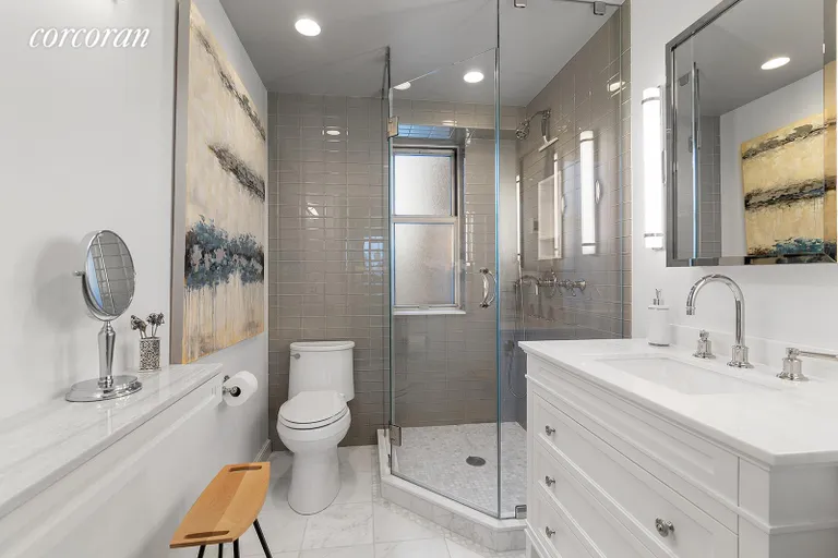 New York City Real Estate | View 40 West 77th Street, 11F | Primary Bathroom | View 10