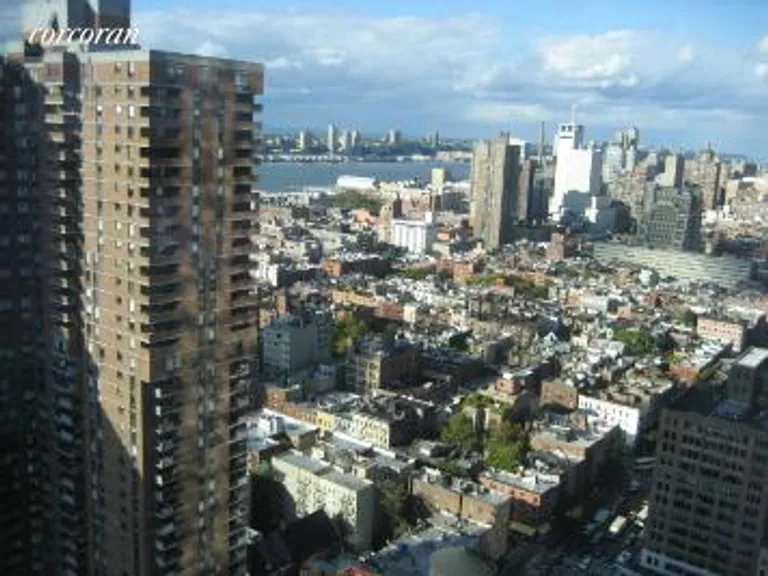 New York City Real Estate | View 350 West 42Nd Street, 37D | room 1 | View 2