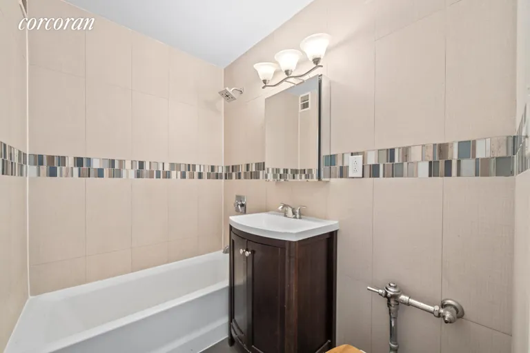 New York City Real Estate | View 310 Lenox Road, 4T | Full Bathroom | View 5