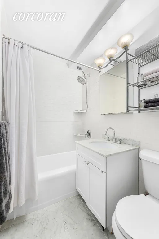 New York City Real Estate | View 233 East 69th Street, 9A | Bathroom | View 6