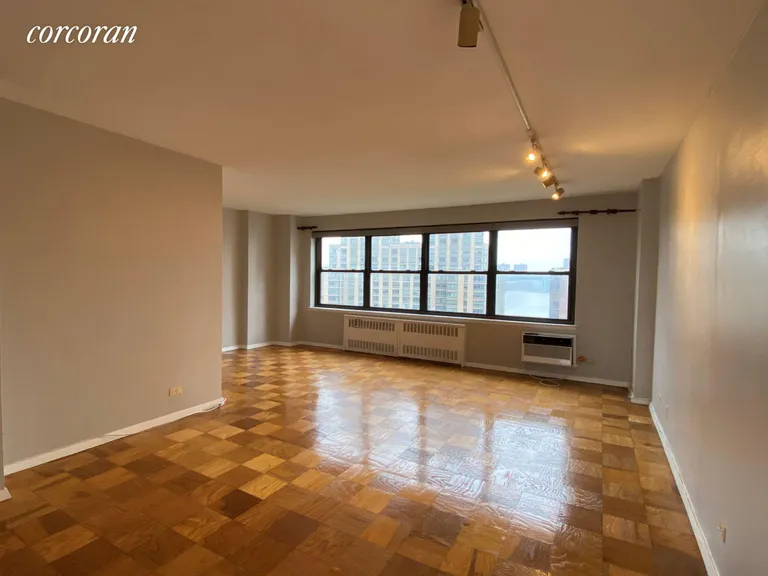 New York City Real Estate | View 185 West End Avenue, 15P | Living Room | View 3
