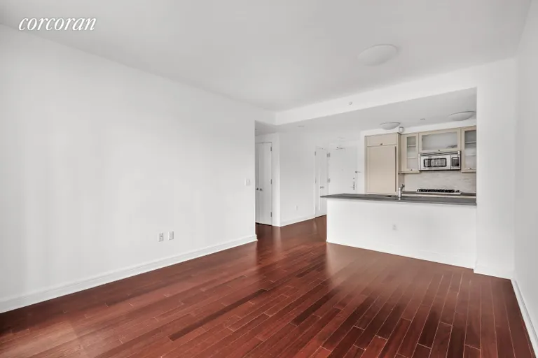 New York City Real Estate | View 80 Riverside Boulevard, 10K | Living Room | View 3
