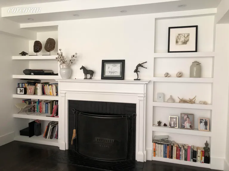 New York City Real Estate | View 315 East 68th Street, 5H | Fireplace | View 6