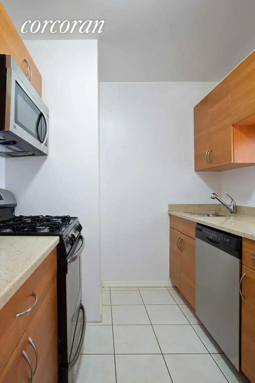 New York City Real Estate | View 414 West 54th Street, 6D | room 1 | View 2