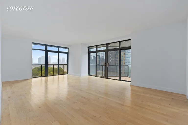 New York City Real Estate | View 100 United Nations Plaza, 14B | 2 Beds, 2 Baths | View 1