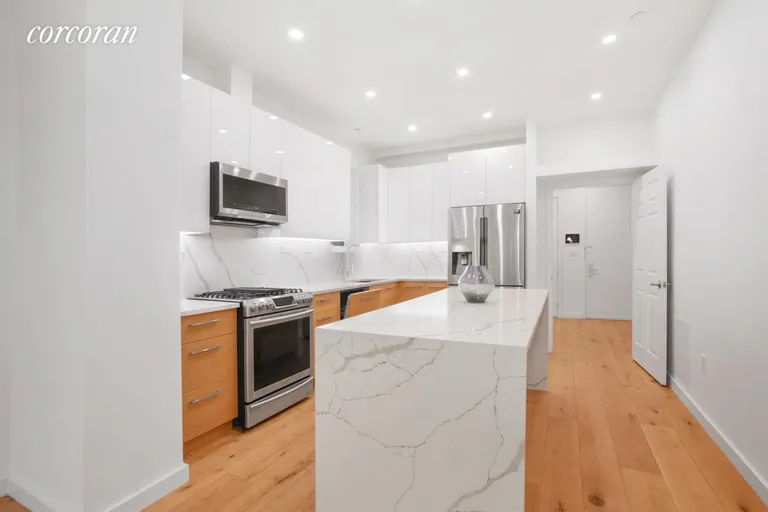 New York City Real Estate | View 309 Ocean Parkway, 1R | room 1 | View 2