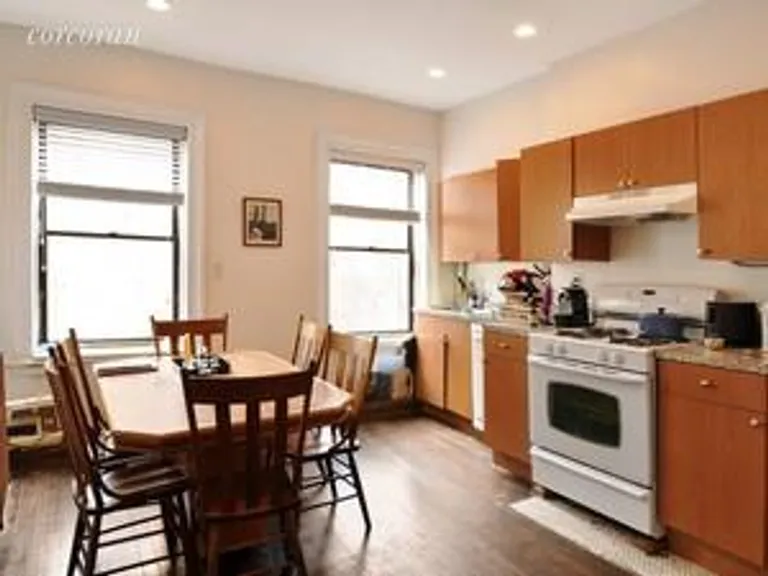 New York City Real Estate | View 142 Smith Street, 3 | room 3 | View 4