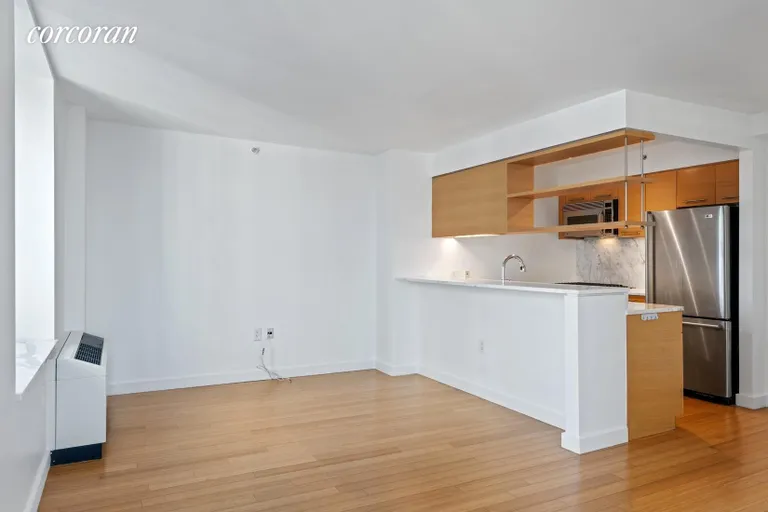 New York City Real Estate | View 100 West 39th Street, 39J | room 3 | View 4