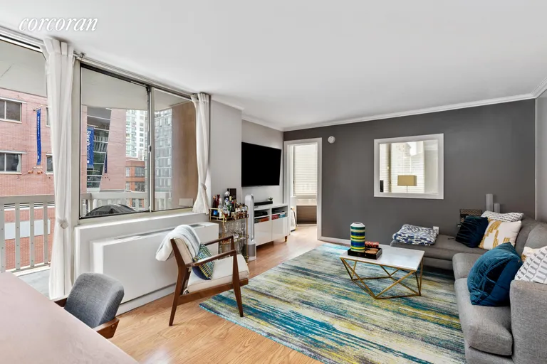New York City Real Estate | View 50 Lexington Avenue, 4E | Living Room | View 5
