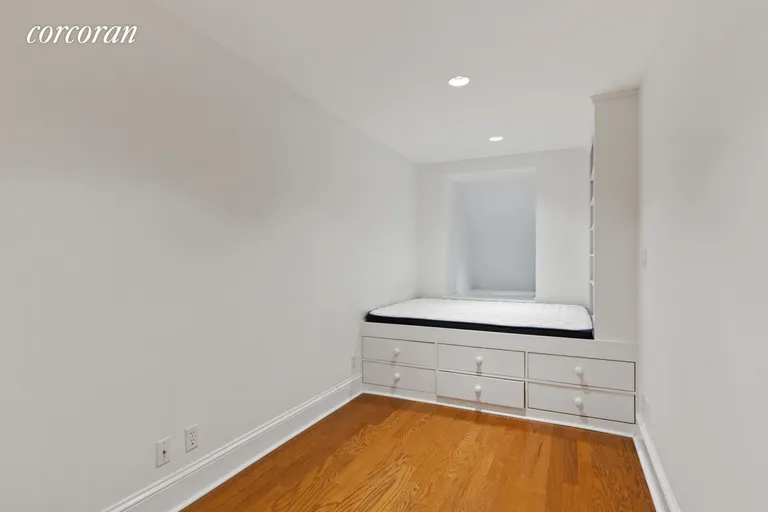 New York City Real Estate | View 328 East 30th Street, 1 | room 6 | View 7