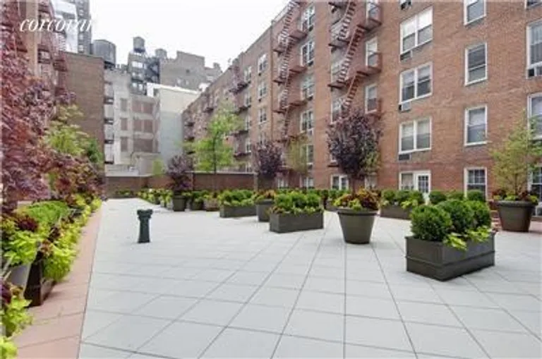 New York City Real Estate | View 25 West 13th Street, 2-EN | room 5 | View 6