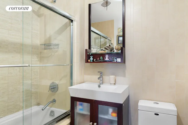 New York City Real Estate | View 343 4th Avenue, 6G | Bathroom | View 4