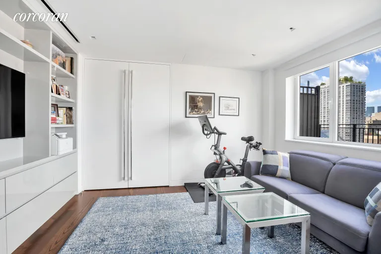 New York City Real Estate | View 315 East 72Nd Street, PHH | Bedroom | View 7