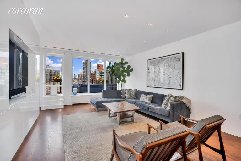 New York City Real Estate | View 315 East 72Nd Street, PHH | Living Room | View 3