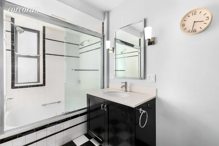 New York City Real Estate | View 170 West 81st Street, 7B | Full Bathroom | View 6