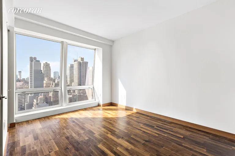 New York City Real Estate | View 400 Fifth Avenue, 32G | Bedroom | View 3