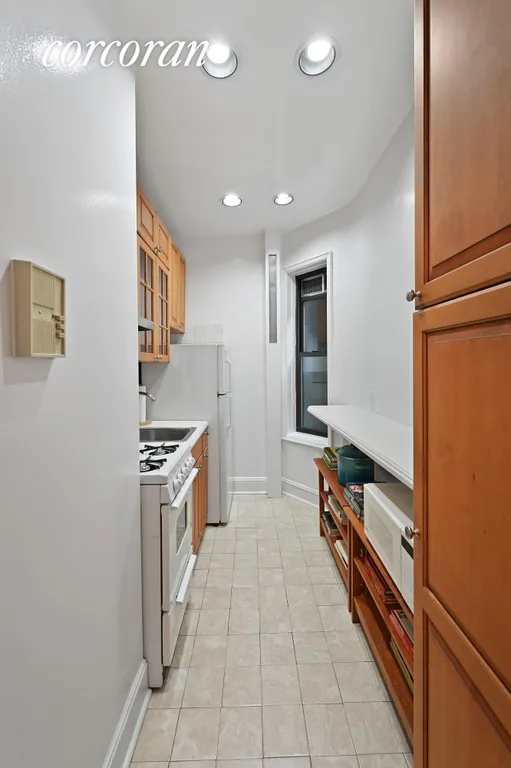 New York City Real Estate | View 123 East 88th Street, 3C | room 3 | View 4