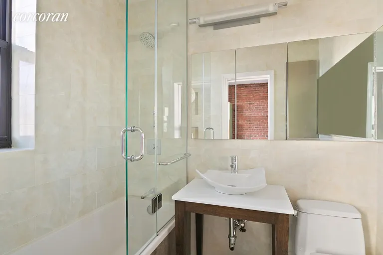 New York City Real Estate | View 115 Eastern Parkway, 6A | Bathroom | View 8