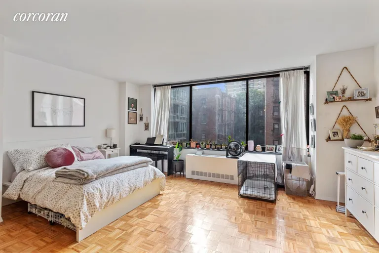 New York City Real Estate | View 215 West 95th Street, 4-P | room 2 | View 3