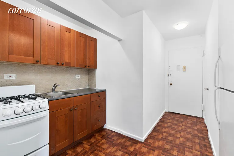 New York City Real Estate | View 175 Willoughby Street, 6F | Kitchen | View 5