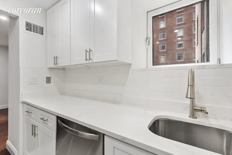 New York City Real Estate | View 106 Central Park South, 5K | Kitchen | View 4