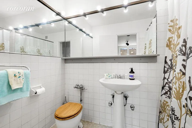 New York City Real Estate | View 77 Seventh Avenue, 6B | Full Bathroom | View 7
