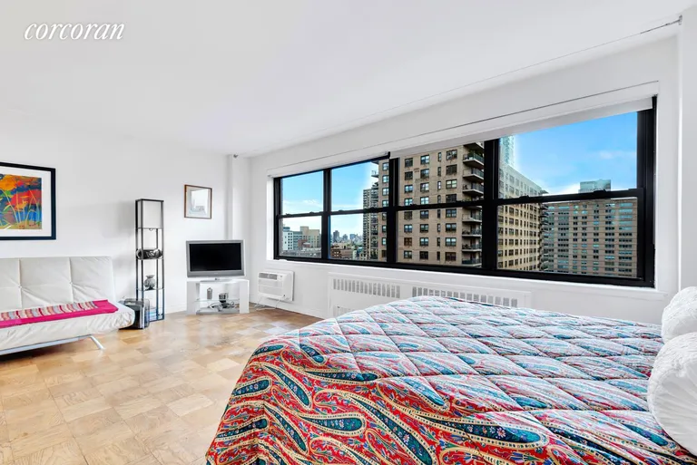 New York City Real Estate | View 185 West End Avenue, 25J | room 1 | View 2