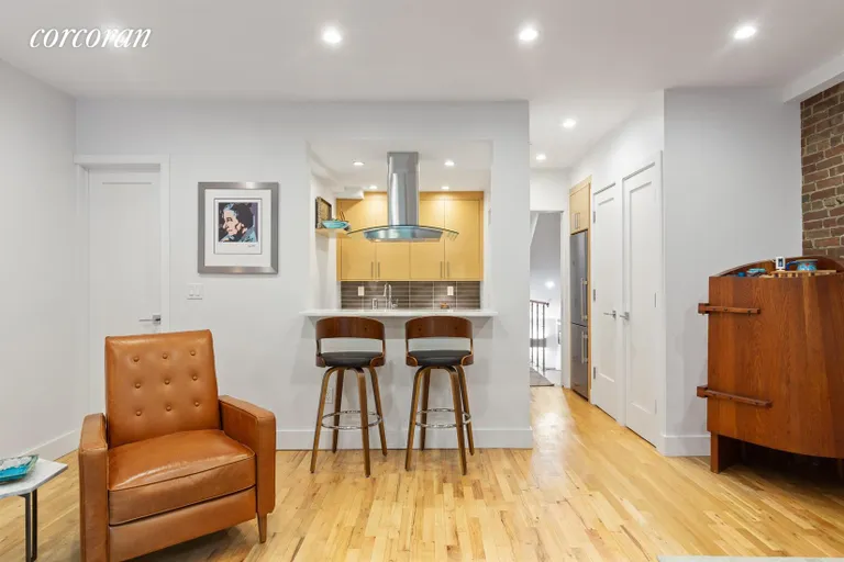 New York City Real Estate | View 156 West 73rd Street, 1R | Kitchen | View 4