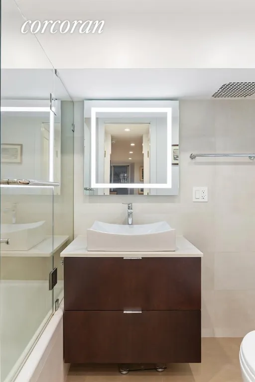 New York City Real Estate | View 156 West 73rd Street, 1R | Bathroom | View 11