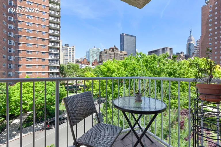 New York City Real Estate | View 360 West 28th Street, 6A | room 3 | View 4