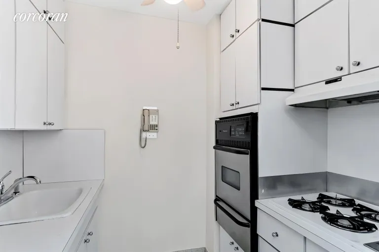 New York City Real Estate | View 340 East 64th Street, 7J | Kitchen | View 8