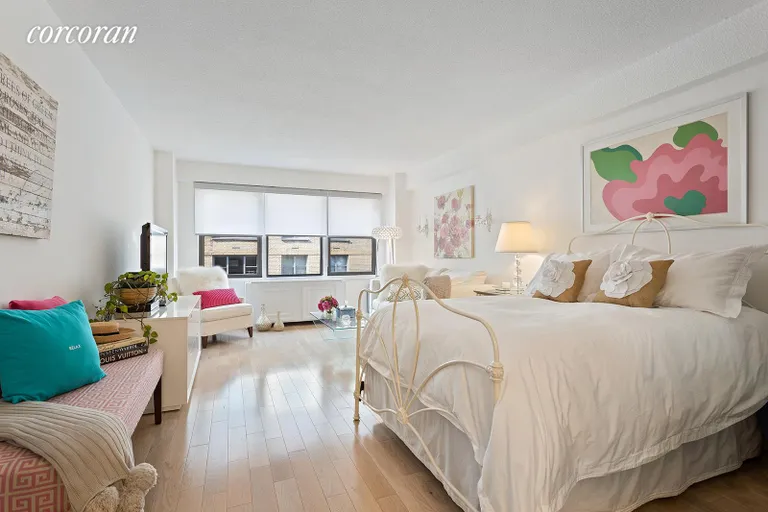 New York City Real Estate | View 520 East 81st Street, 10B | room 2 | View 3