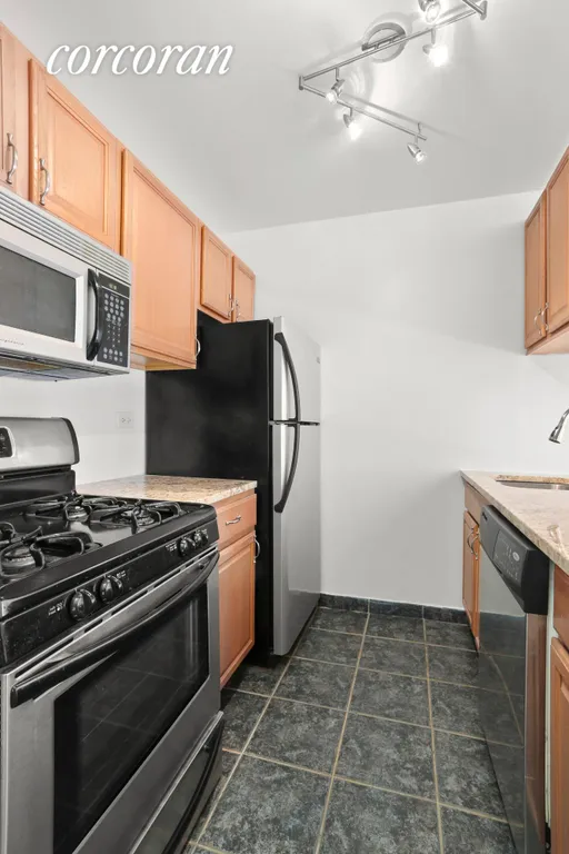 New York City Real Estate | View 377 Rector Place, 1D | Kitchen | View 5