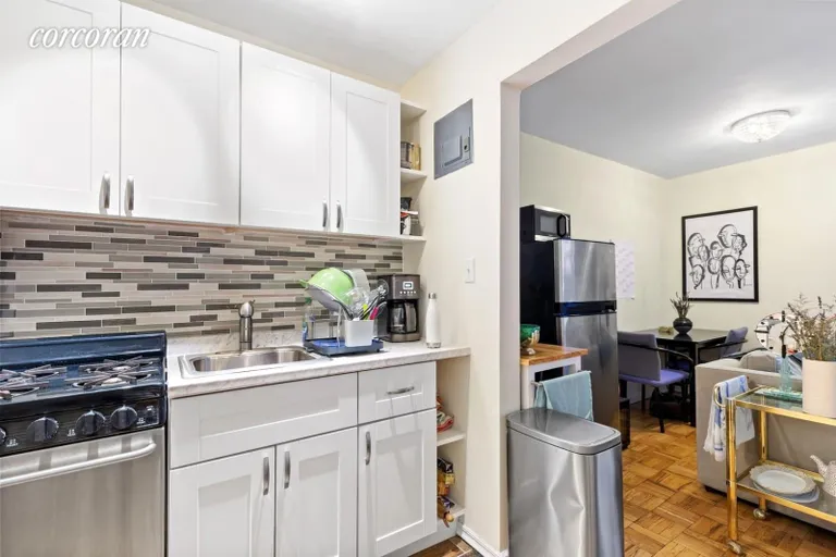 New York City Real Estate | View 1420 York Avenue, 2H | room 3 | View 4
