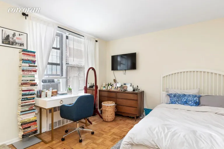 New York City Real Estate | View 1420 York Avenue, 2H | room 1 | View 2