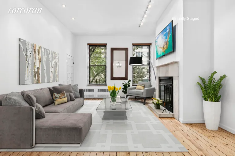 New York City Real Estate | View 552 Third Avenue, 2 | 3 Beds, 2 Baths | View 1