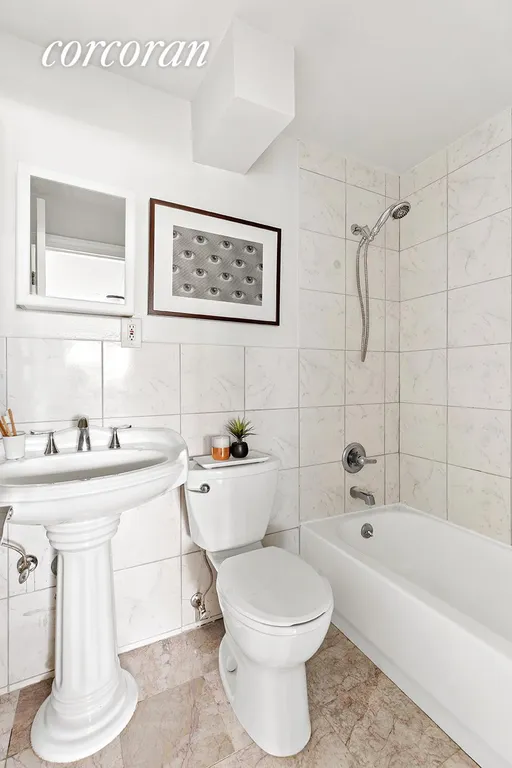 New York City Real Estate | View 260 Rogers Avenue, 3A | Full Bathroom | View 9
