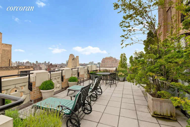New York City Real Estate | View 201 West 16th Street, 18E | room 6 | View 7