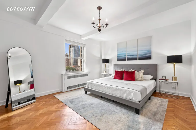 New York City Real Estate | View 33 East End Avenue, 10D | Bedroom | View 4