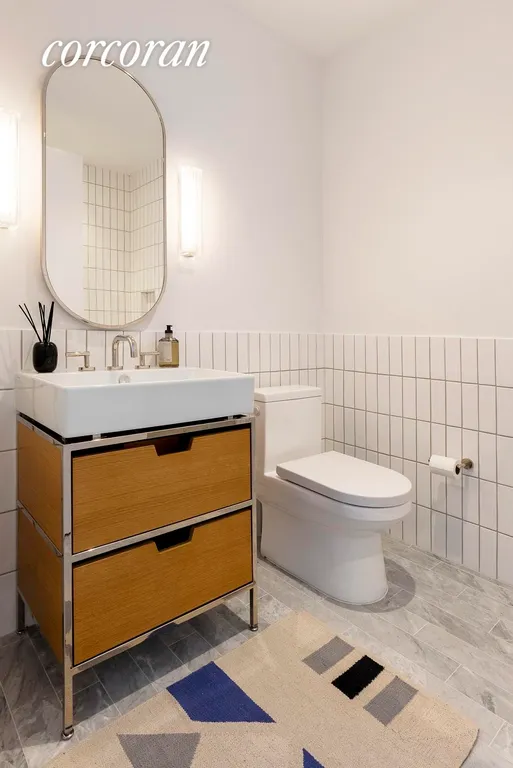 New York City Real Estate | View 11 Hoyt Street, 30H | Full Bathroom | View 8