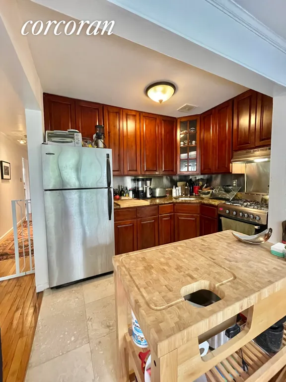 New York City Real Estate | View 468 17th Street, 2B | room 1 | View 2
