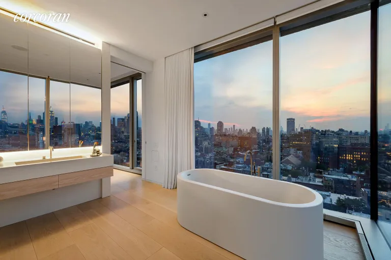New York City Real Estate | View 215 Chrystie Street, 26WEST | Full Bathroom | View 2