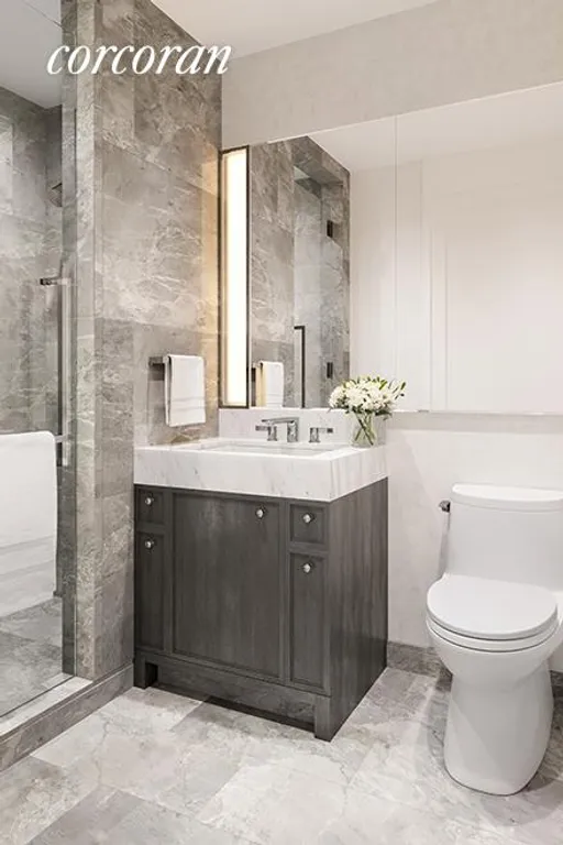 New York City Real Estate | View 10 Riverside Boulevard, 30F | Full Bathroom | View 9