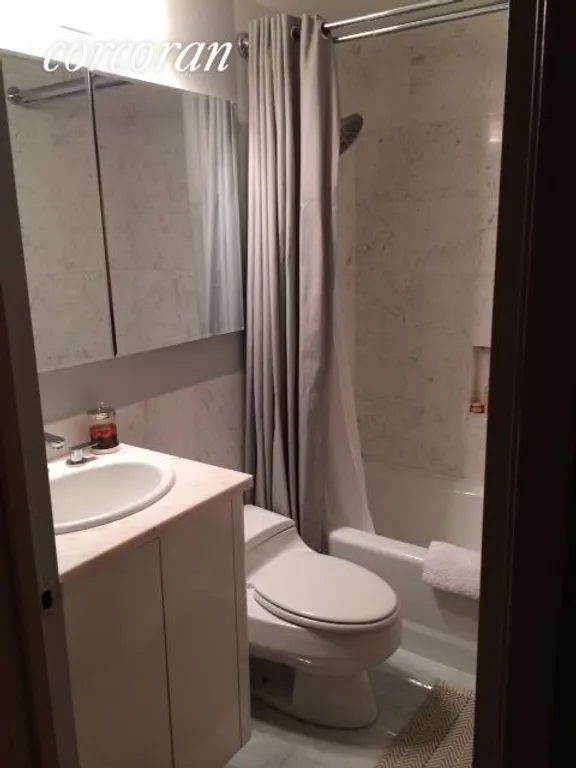 New York City Real Estate | View 106 Central Park South, 15I | Full Bathroom | View 5