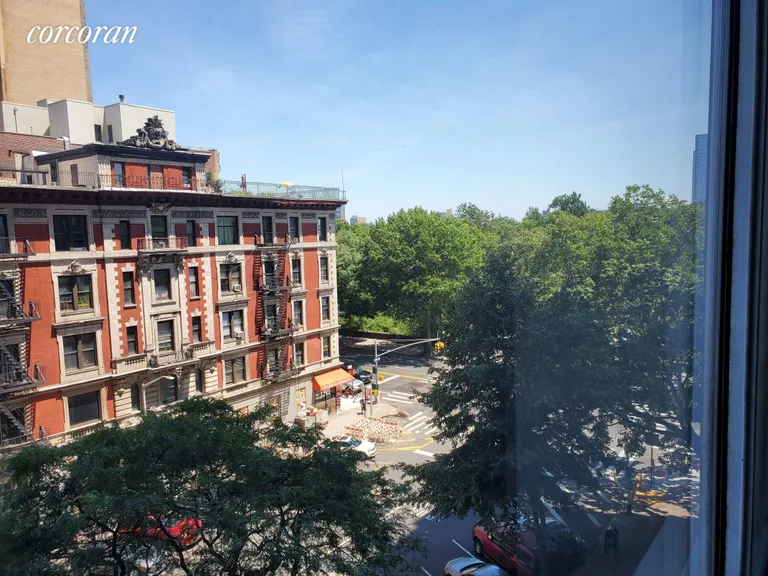 New York City Real Estate | View 400 Central Park West, 6V | Photo5 | View 5